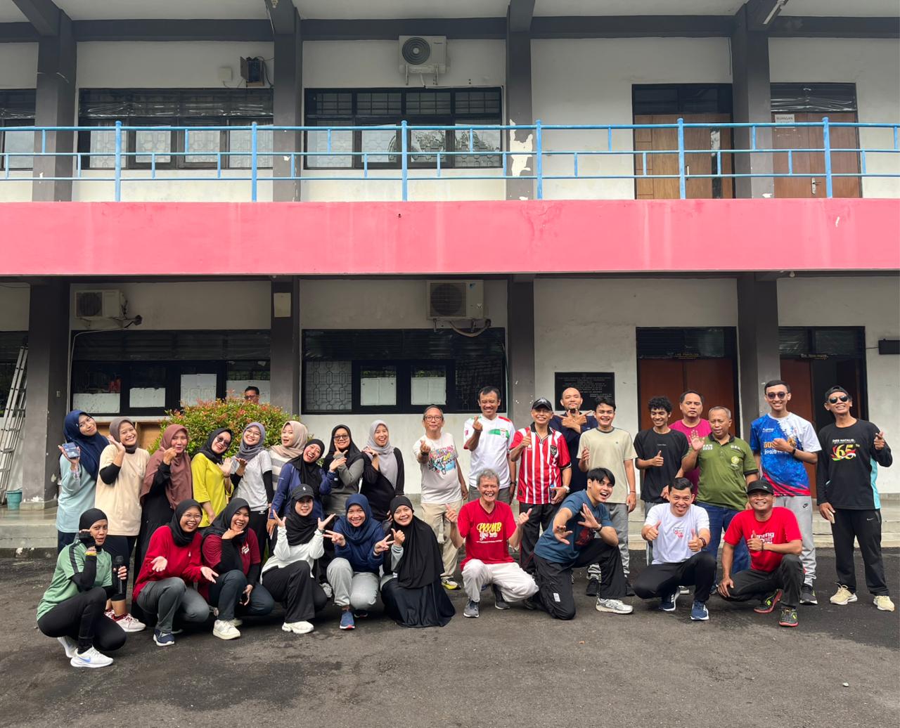 Senam Pagi Bersama Tendik dan Dosen UP45